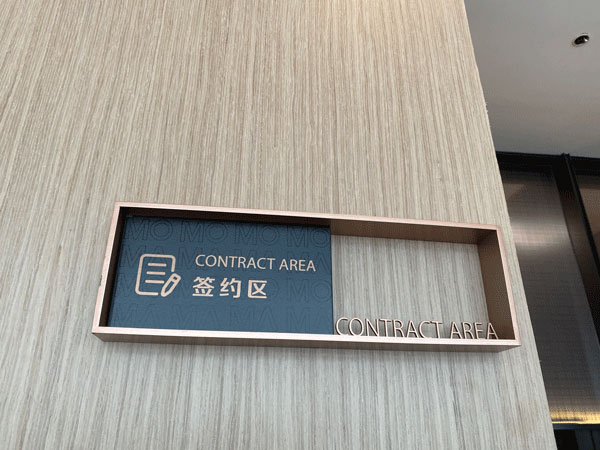 �����T��